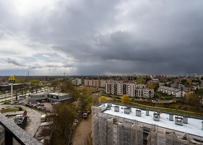 Homey Comfort By Bookinghost