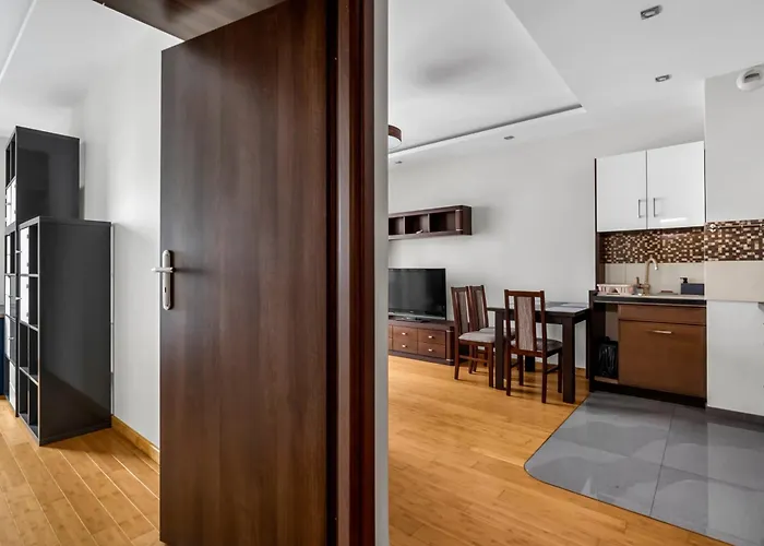 Homey Comfort By Bookinghost *